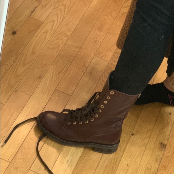 CHANEL lace-up ankle combat boots - Picture 5 of 14